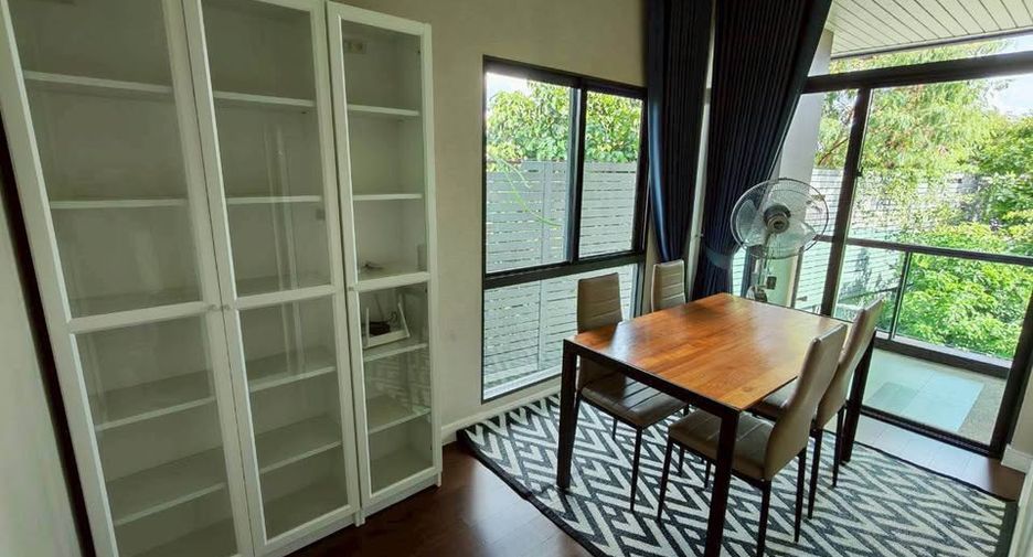 For rent and for sale 6 bedrooms house in Bang Kapi, Bangkok