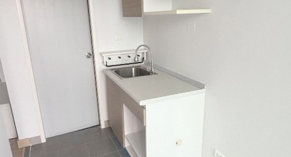 Wohnung zum Kauf mit 1 Zimmer in Mueang Pathum Thani, Pathum Thani