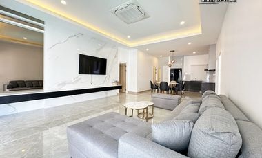 Villa zur Miete und zum Kauf mit 4 Zimmer in Jomtien, Pattaya