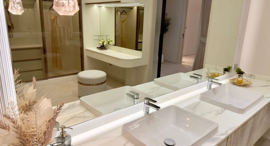 Villa zum Kauf mit 4 Zimmer in East Pattaya, Pattaya