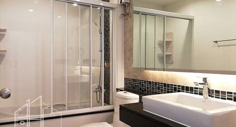 Condo en alquiler de 2 habitaciones en Watthana, Bangkok
