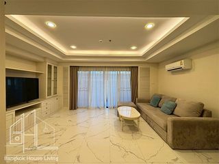 Wohnung zur Miete mit 2 Zimmer in Khlong Toei, Bangkok