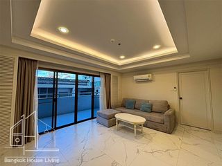Wohnung zur Miete mit 2 Zimmer in Khlong Toei, Bangkok
