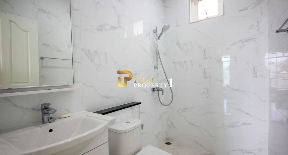 For sale 3 bedrooms villa in Hua Hin, Prachuap Khiri Khan