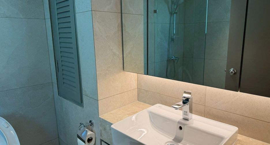 Condo en alquiler de 3 habitaciones en Watthana, Bangkok