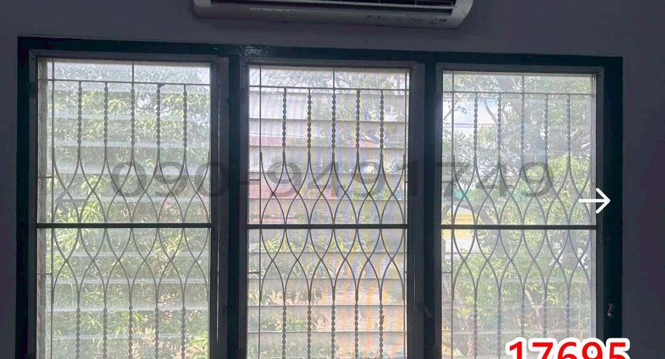 For rent 2 bedrooms townhouse in Mueang Samut Prakan, Samut Prakan