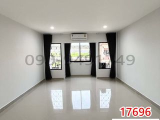 Reihenhaus zur Miete mit 4 Zimmer in Bang Khen, Bangkok