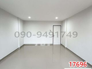 Reihenhaus zur Miete mit 4 Zimmer in Bang Khen, Bangkok