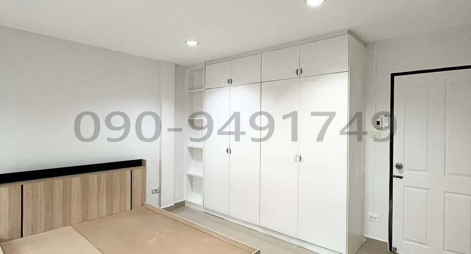 Reihenhaus zur Miete mit 4 Zimmer in Bang Khen, Bangkok