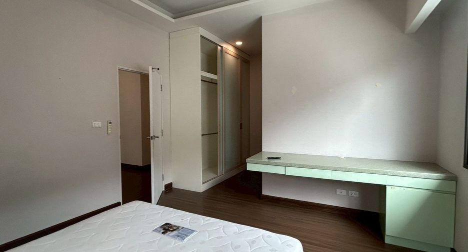 出租 4 卧室 独立屋 在 Bang Phli, Samut Prakan