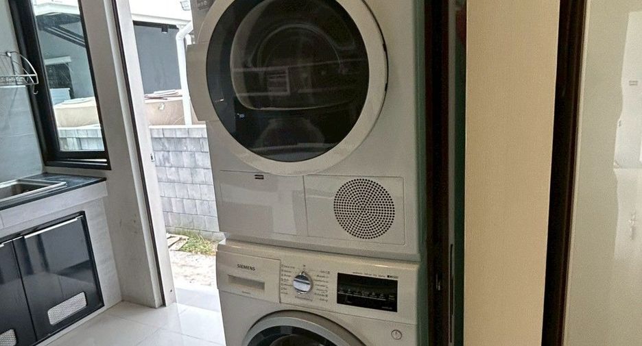 出租 4 卧室 独立屋 在 Bang Phli, Samut Prakan