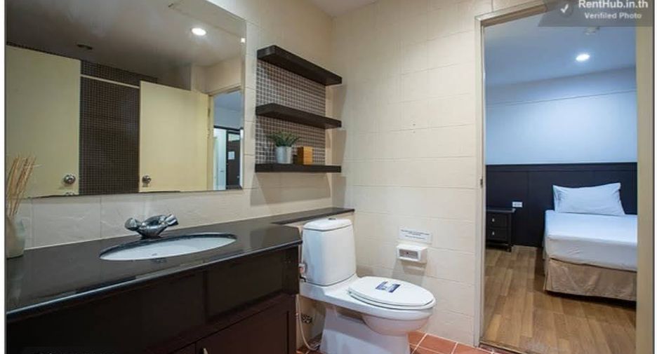 For rent 2 bedrooms condo in Khlong Toei, Bangkok