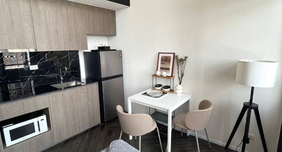 Wohnung zur Miete mit 1 Zimmer in Khlong Toei, Bangkok