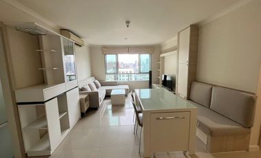 À louer 2 chambres condo à Huai Khwang, Bangkok