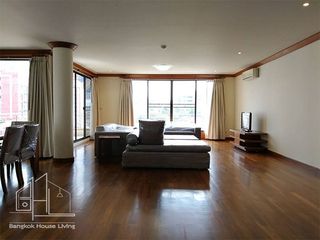 For rent 4 bedrooms condo in Khlong Toei, Bangkok