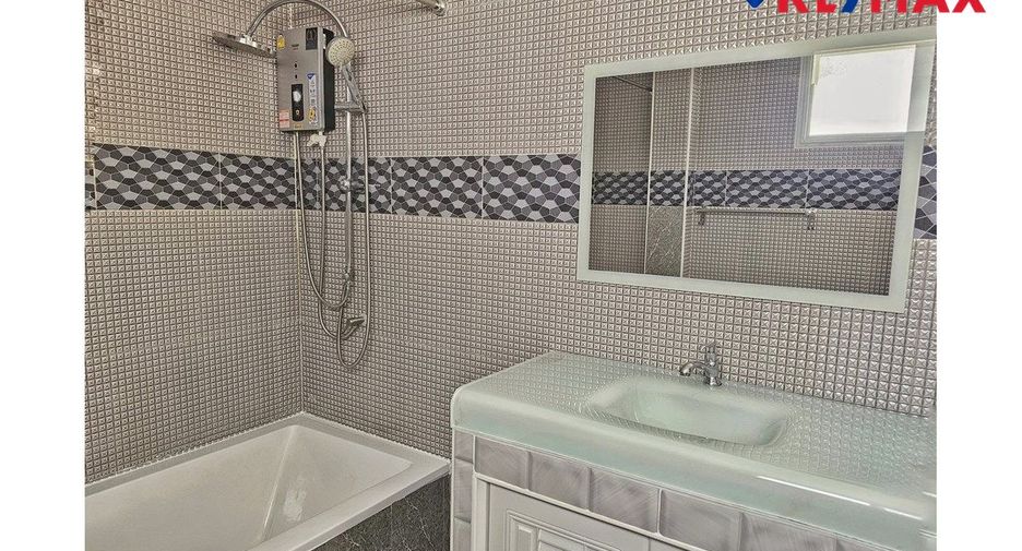For sale 3 ベッドルーム house in East Pattaya, Pattaya