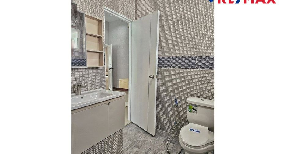 For sale 3 ベッドルーム house in East Pattaya, Pattaya