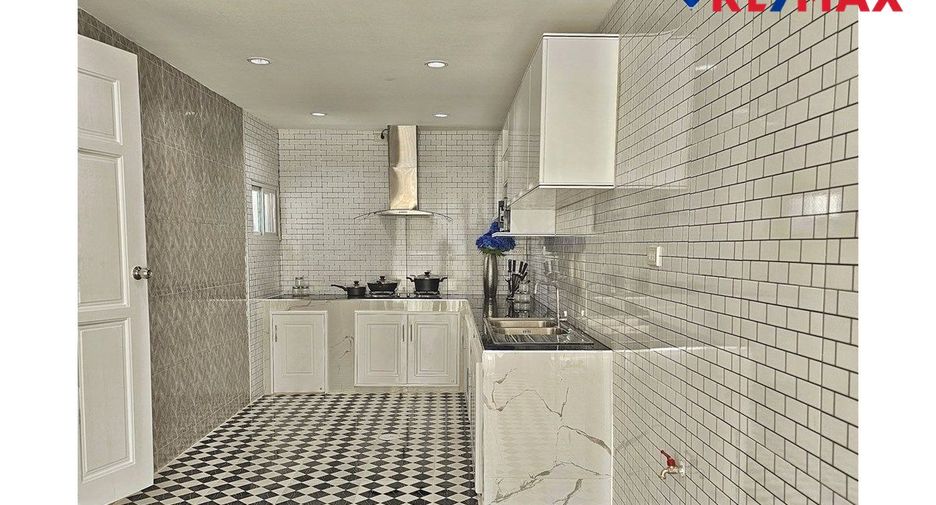 For sale 3 ベッドルーム house in East Pattaya, Pattaya