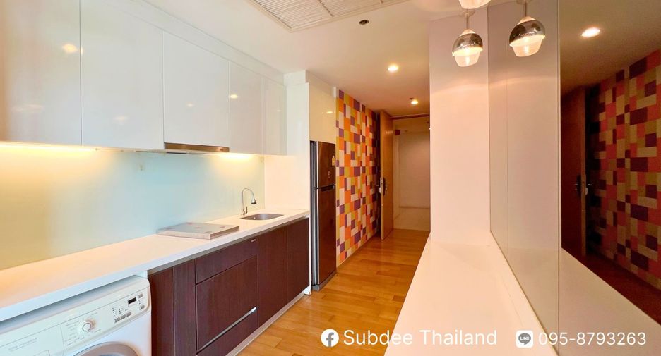 For sale 1 bed condo in Yan Nawa, Bangkok