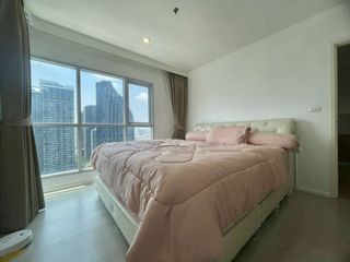 For rent 2 bedrooms condo in Huai Khwang, Bangkok