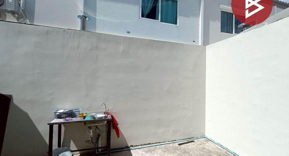 For sale 3 bedrooms townhouse in Phra Samut Chedi, Samut Prakan