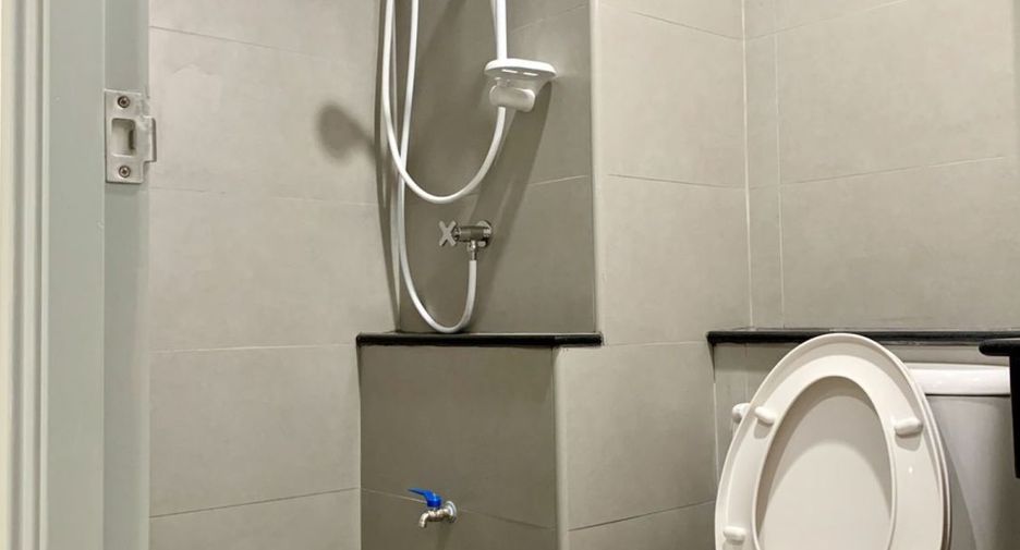 For sale 28 bedrooms apartment in Lat Phrao, Bangkok