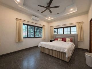 À vendre 4 chambres maison à Bang Lamung, Chonburi