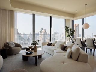 For sale 3 bedrooms condo in Pathum Wan, Bangkok