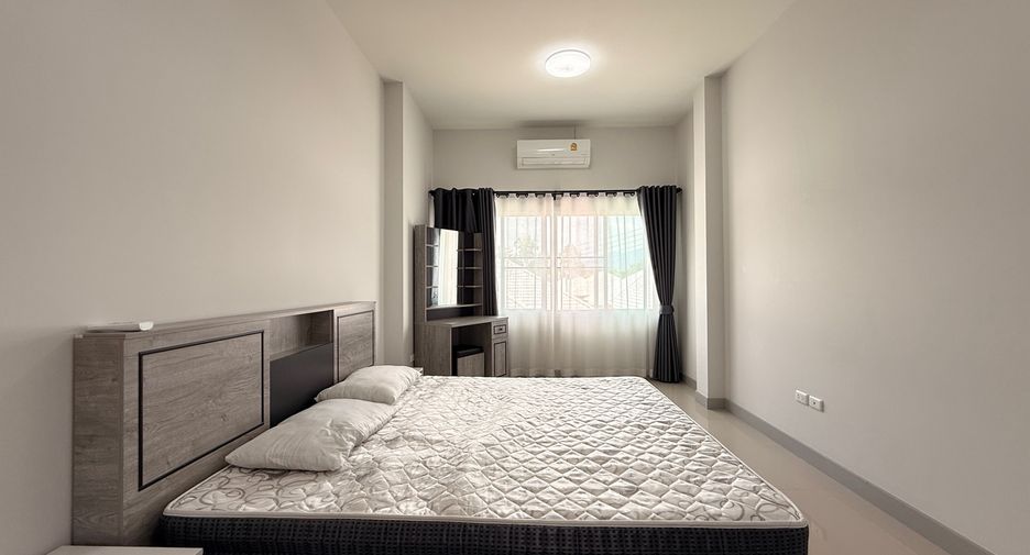 For rent 4 bedrooms house in Mae Rim, Chiang Mai