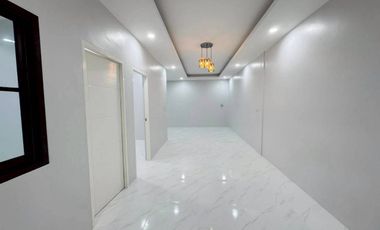 À vendre 3 chambres maison de ville à Mueang Phuket, Phuket