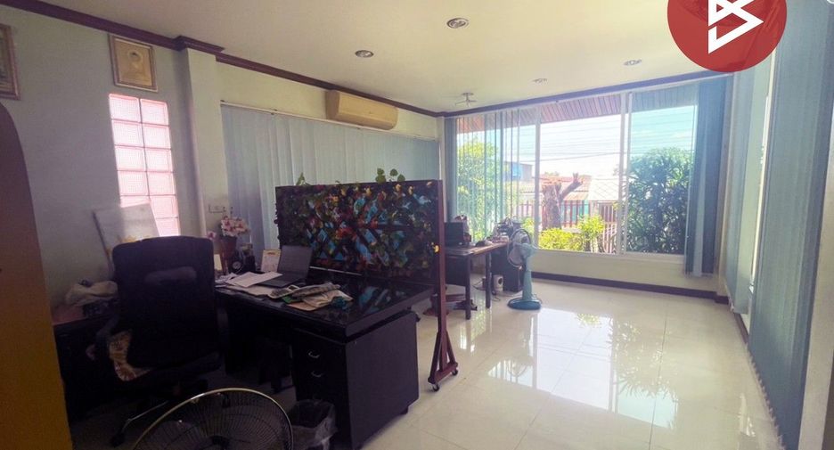 Haus zum Kauf mit 5 Zimmer in Sam Phran, Nakhon Pathom