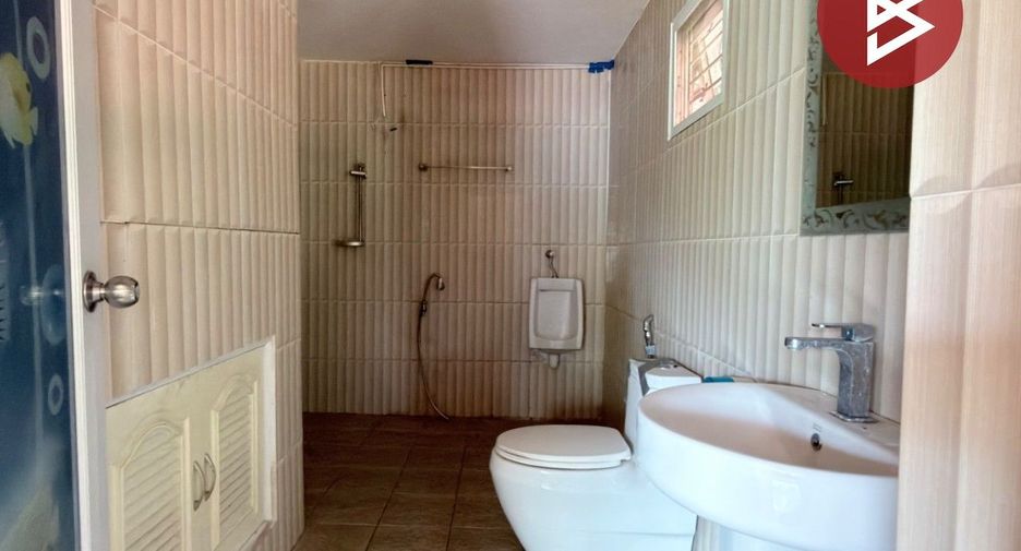 For sale 4 bedrooms house in Mueang Chon Buri, Chonburi