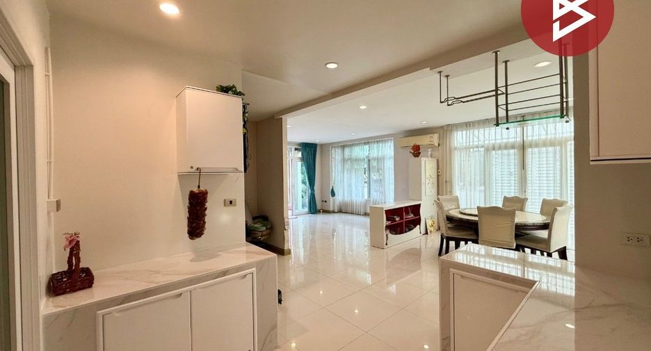 Haus zum Kauf mit 3 Zimmer in Sam Phran, Nakhon Pathom