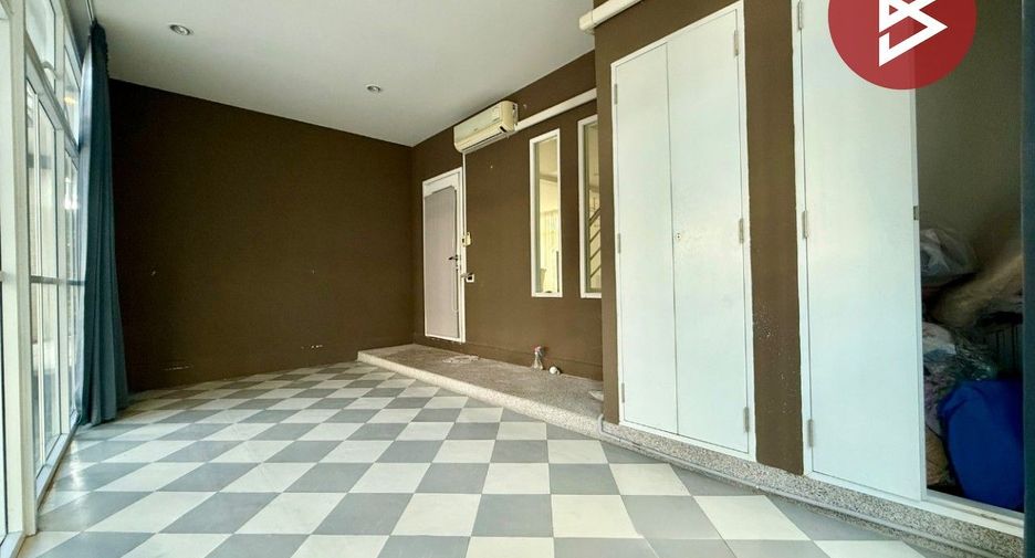 Haus zum Kauf mit 3 Zimmer in Sam Phran, Nakhon Pathom
