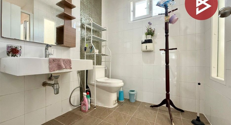 Haus zum Kauf mit 3 Zimmer in Sam Phran, Nakhon Pathom