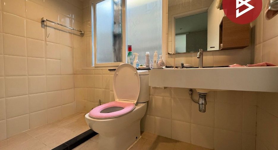Haus zum Kauf mit 3 Zimmer in Sam Phran, Nakhon Pathom