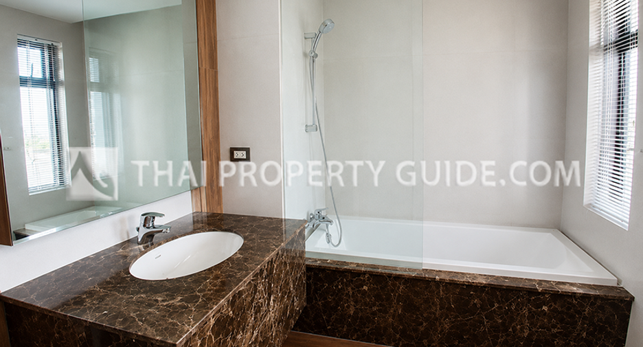For rent and for sale 4 bedrooms condo in Pak Kret, Nonthaburi