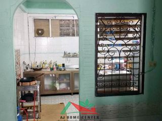 Casa adosada en venta de 2 habitaciones en Mueang Samut Prakan, Samut Prakan