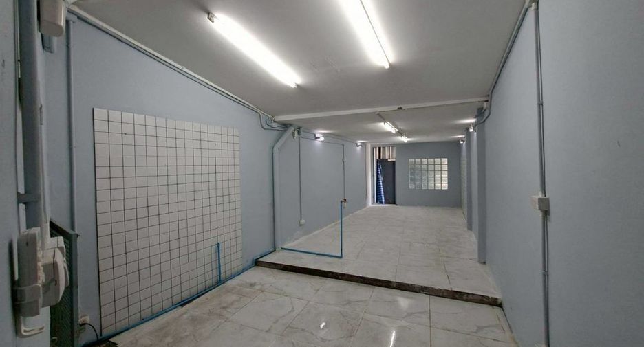 Аренда торговое помещение в Щаттхана, Бангкок