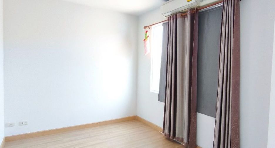 For sale studio townhouse in Mueang Pathum Thani, Pathum Thani