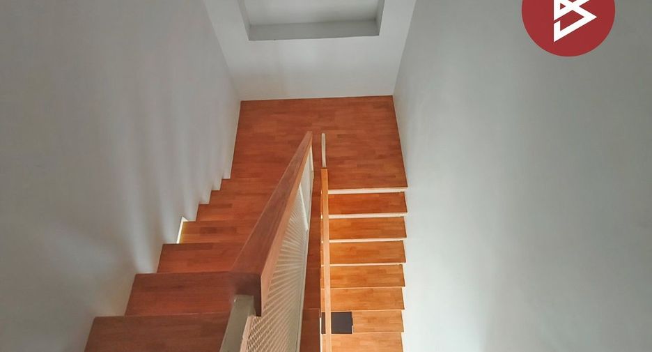 For sale 3 bedrooms house in Prawet, Bangkok