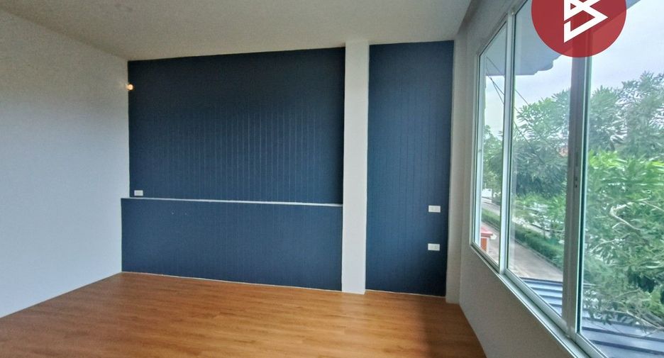 For sale 3 bedrooms house in Prawet, Bangkok