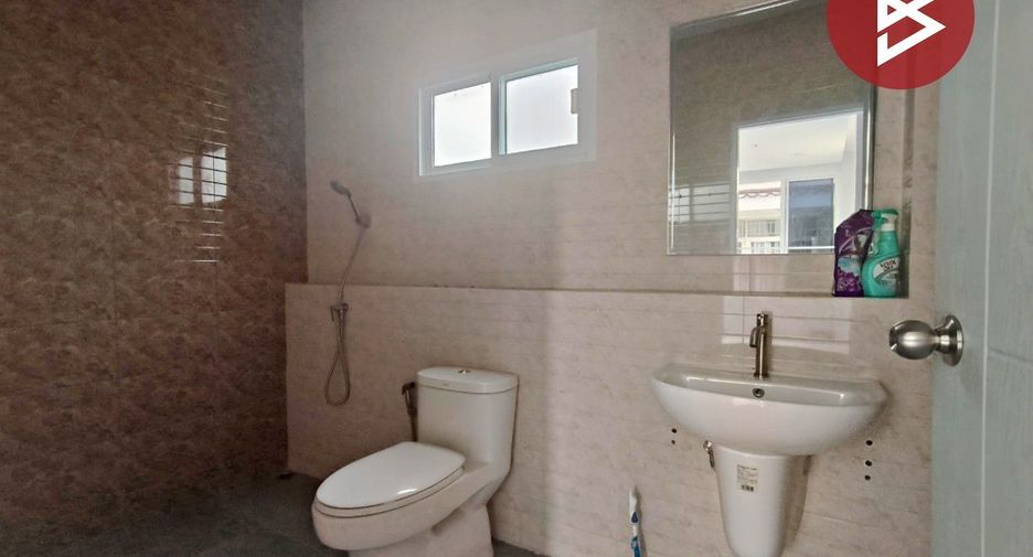 For sale 3 bedrooms house in Prawet, Bangkok