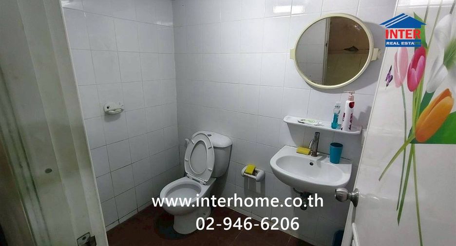 Casa adosada en venta de 3 habitaciones en Bang Yai, Nonthaburi