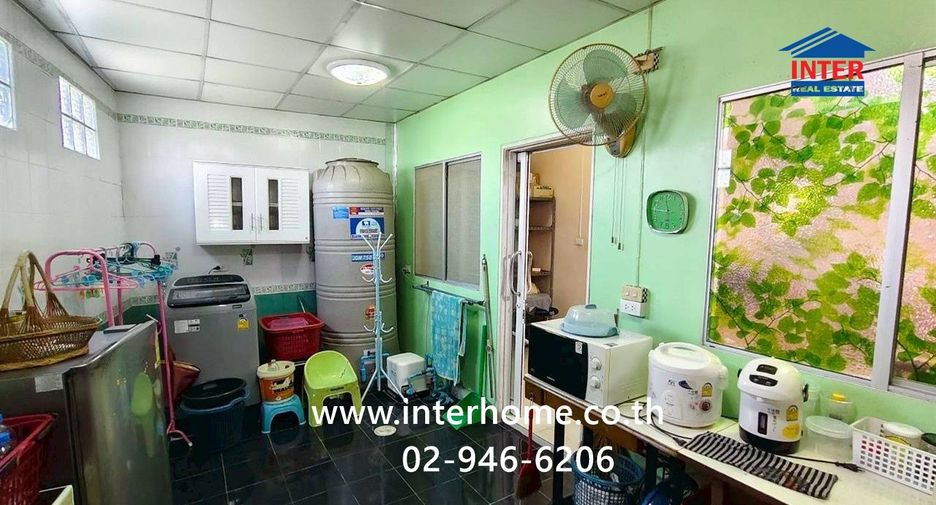 Casa adosada en venta de 3 habitaciones en Bang Yai, Nonthaburi