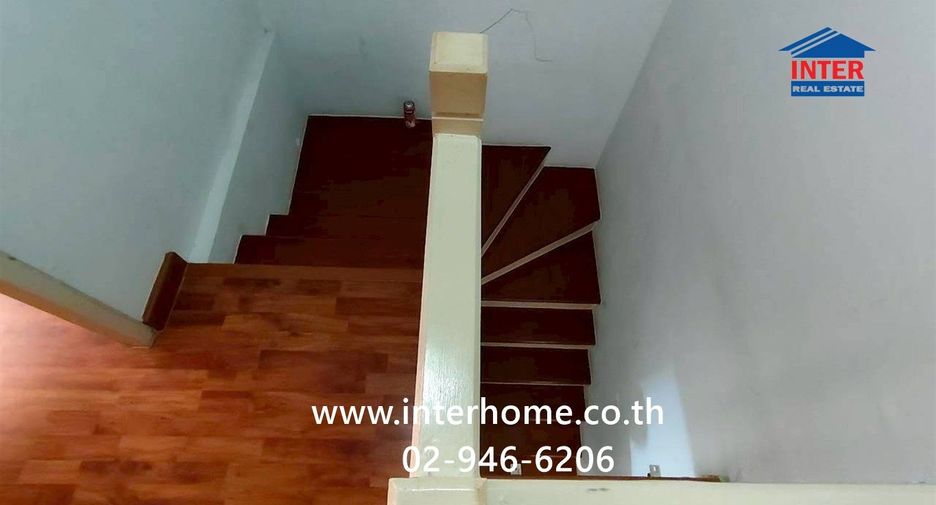 Casa adosada en venta de 3 habitaciones en Bang Yai, Nonthaburi