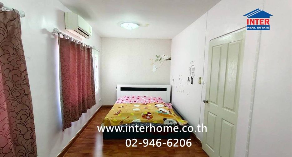 Casa adosada en venta de 3 habitaciones en Bang Yai, Nonthaburi
