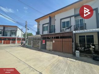 For sale 3 bedrooms townhouse in Mueang Nakhon Pathom, Nakhon Pathom