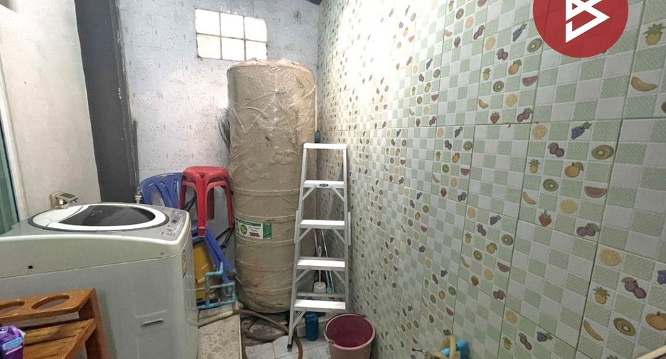For sale 3 bedrooms townhouse in Mueang Nakhon Pathom, Nakhon Pathom