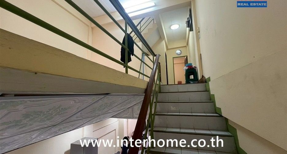 For sale 6 ベッドルーム townhouse in Thung Khru, Bangkok